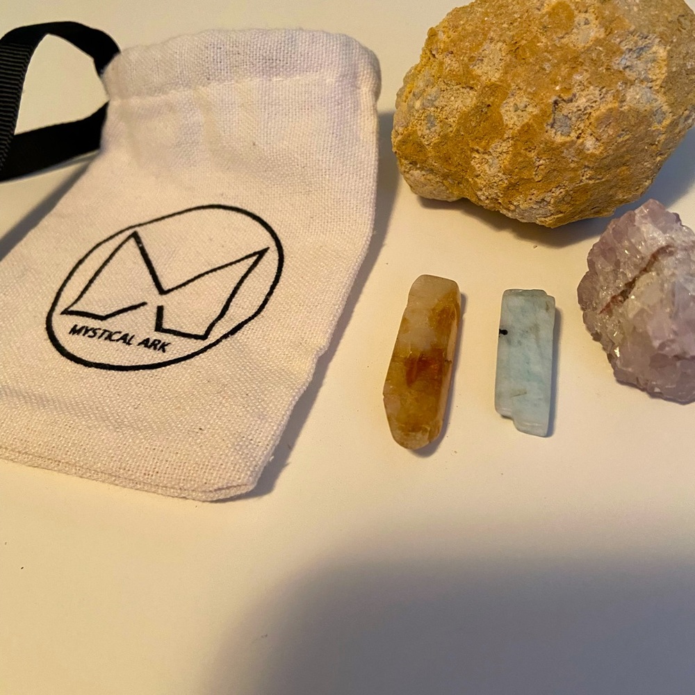 Natural stone kit
